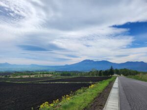 嬬恋パノラマラインから望む浅間山
